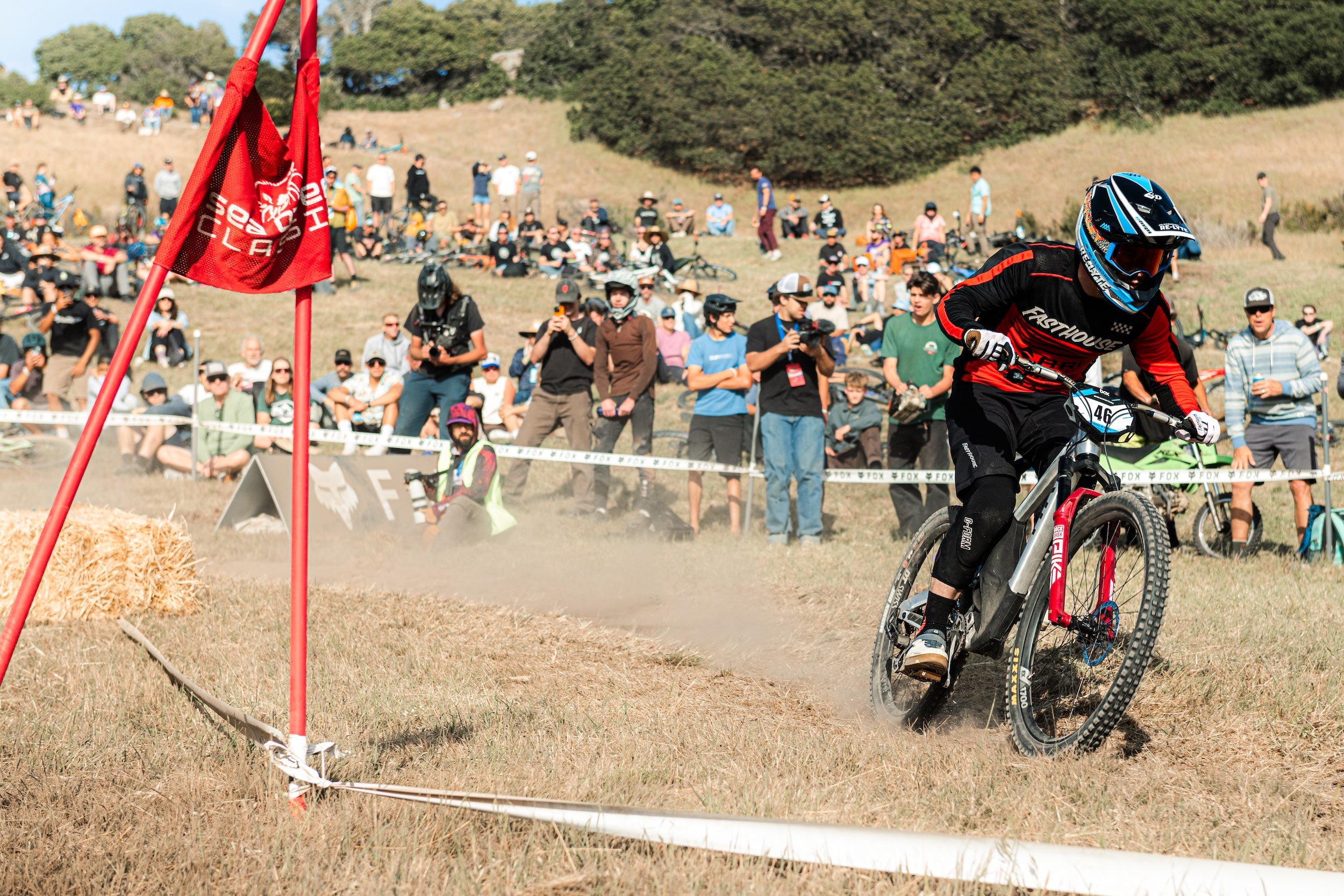 Nik Nestoroff Wins Sea Otter Dual Slalom – 6D Helmets