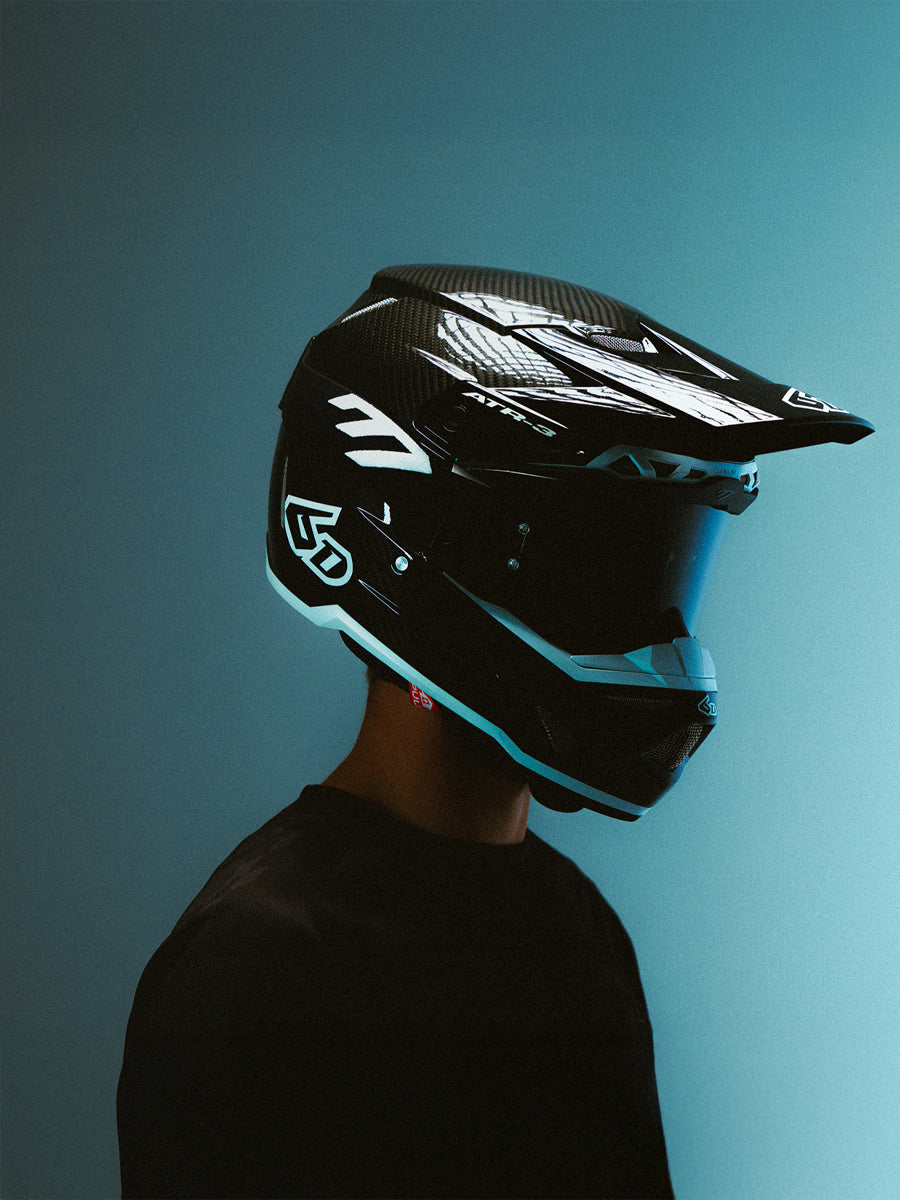 goggle motorcycle helmets Goggles for Moman AOG periphery eye port for enhanced side visibility Leatt ADV 8.5 Helmet with